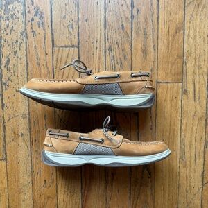 Sperry Boat Shoes Kids size: 6